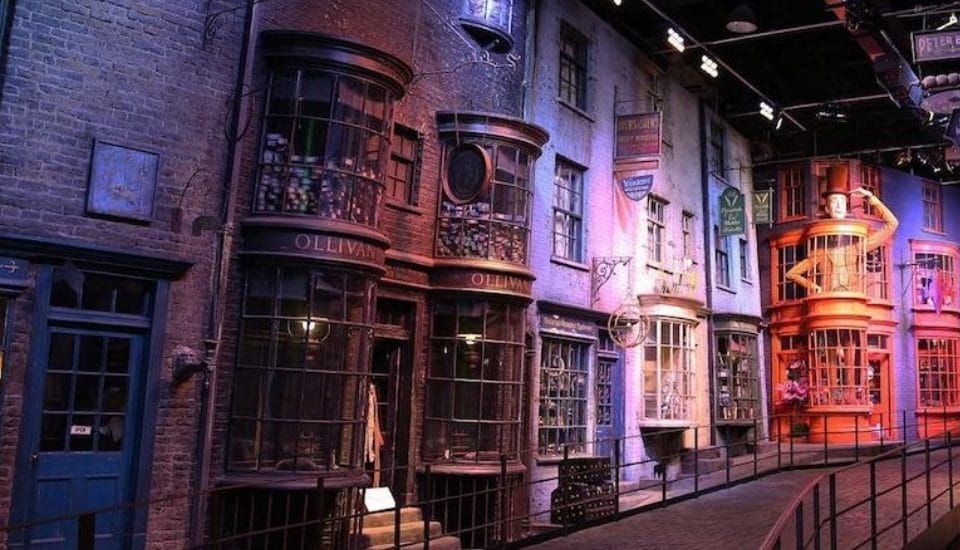 10 Spellbinding Places In London That Harry Potter Fans Will Love